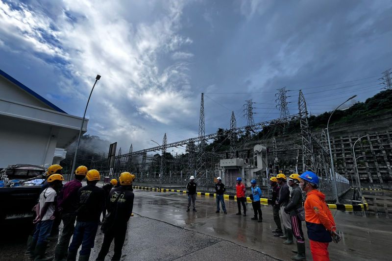 pln-listrik-di-provinsi-riau-pulih-100-persen