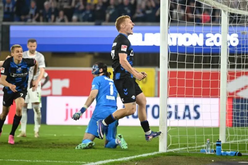 Wolfsburg terdegradasi dari Bundesliga, Paderborn promosi
