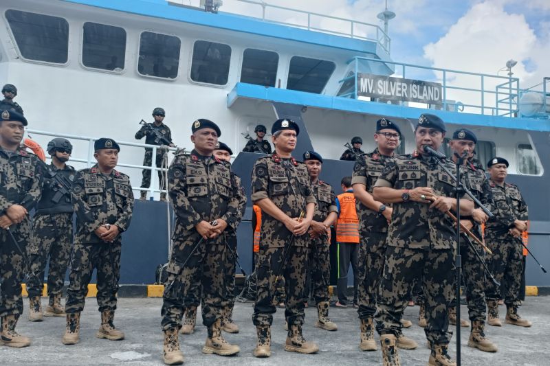 KKP tahan kapal MV Silver Island yang angkut ikan Napoleon tanpa izin