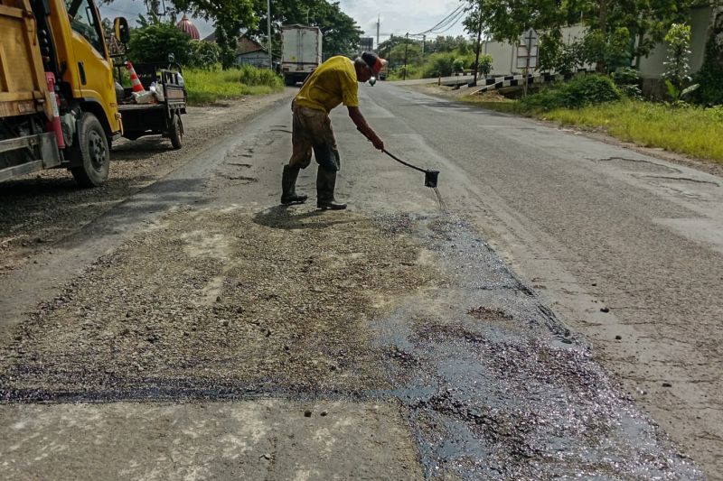 gubernur-jateng-perbaikan-jalan-jangan-asal-asalan