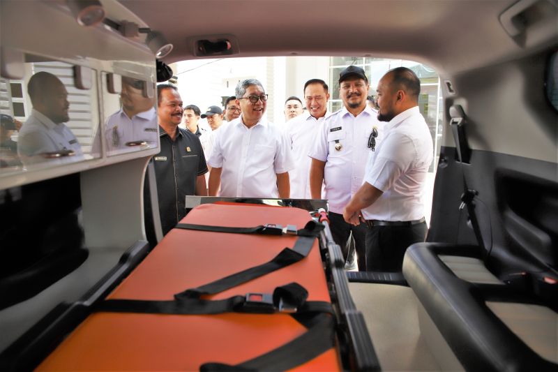 toyota-donasikan-tiga-unit-ambulans-untuk-percepat-pemulihan-di-aceh