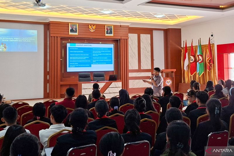 BBP NTT memfasilitasi generasi muda tingkatkan keterampilan menulis esai