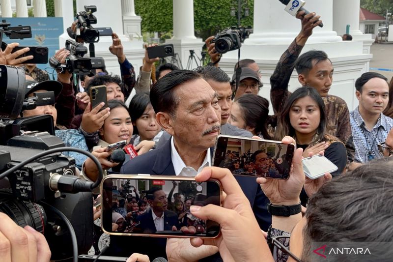 Prabowo panggil Luhut dan Chatib Basri ke Istana pada Selasa