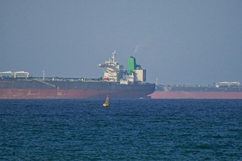 Lalu lintas Selat Hormuz hampir terhenti pasca-serangan terbaru