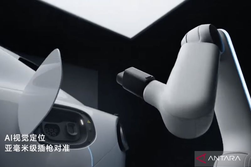 xiaomi-perkenalkan-lengan-robot-untuk-pengisian-daya-mobil-listrik