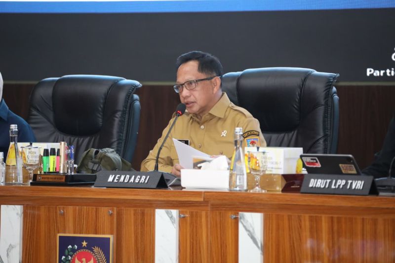 Mendagri minta pemda jaga pasokan untuk kendalikan inflasi