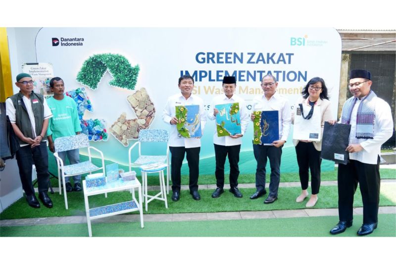 bsi-berdayakan-mustahik-lewat-program-waste-management