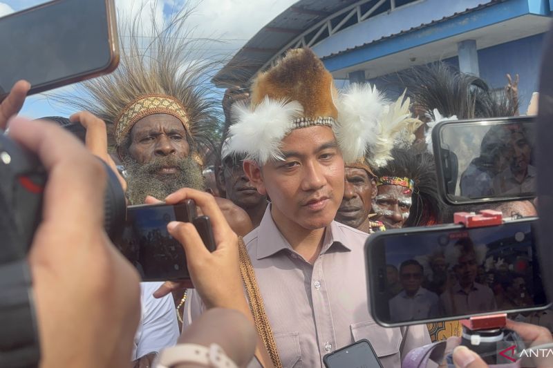 Gibran ajak semua pihak doakan kesembuhan Roy Suryo dan Tifa