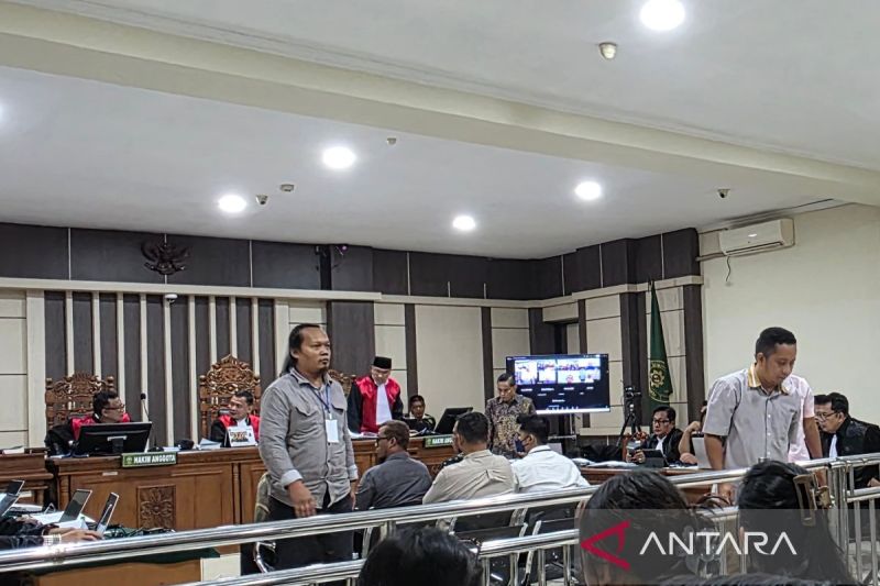 Saksi kasus korupsi Bupati Pati mengaku tertekan saat BAP