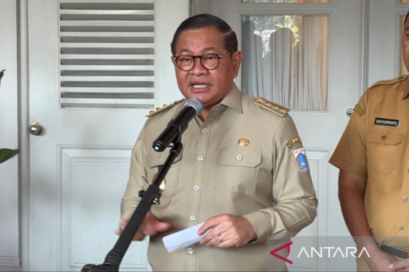 Pramono dukung edukasi pilah sampah dalam materi MPLS