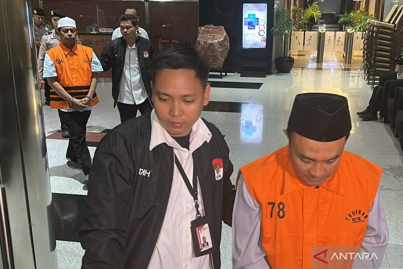 KPK:  Berkas empat tersangka penyuap anggota DPR RI Anwar Sadad lengkap