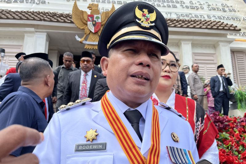 Wali Kota Ambon siap lantik 290 pejabat usai HUT kota