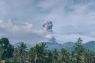 Gunung Dukono di Halmahera Utara erupsi semburkan abu vulkanik