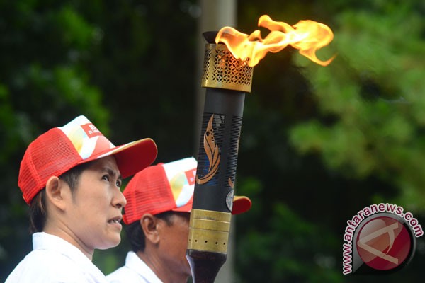 PON 2016 - Atlet legenda kabupaten Bogor sambut api PON