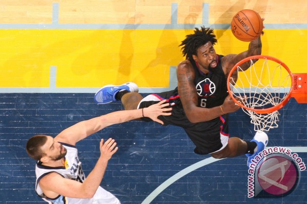 Clippers balas kekalahan dari Lakers dengan menang 113-97 Clippers balas kekalahan dari Lakers dengan menang 113-97