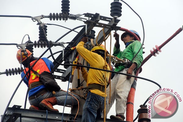 PLN : konsumsi listrik Tahun Baru turun 24 persen PLN : konsumsi listrik Tahun Baru turun 24 persen