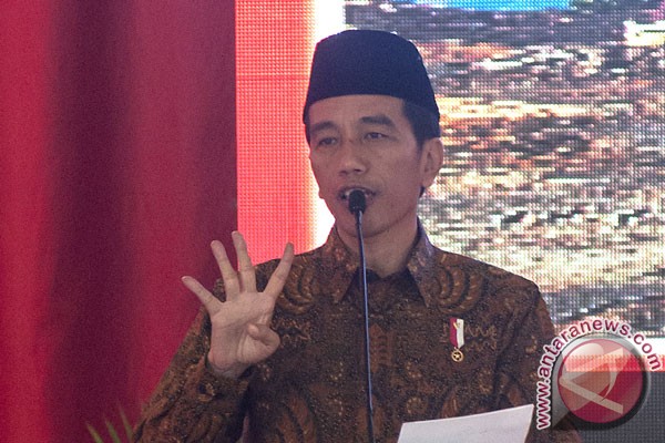 Jokowi kepada Puskesmas: ajak masyarakat hidup sehat