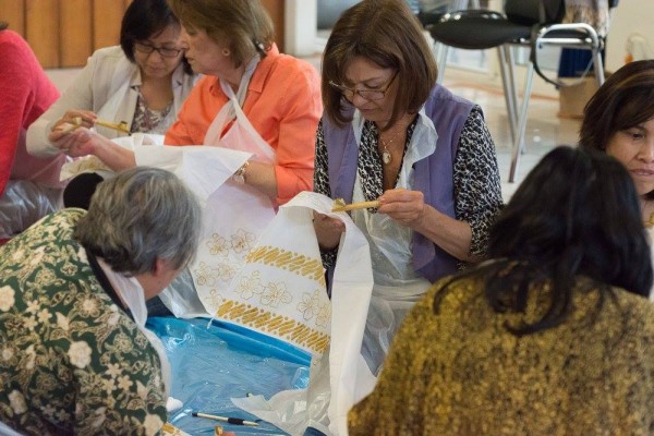 Kelas membatik di KBRI Den Haag