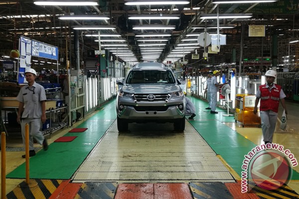 Toyota pertimbangkan produksi Innova dan Avanza hibrid