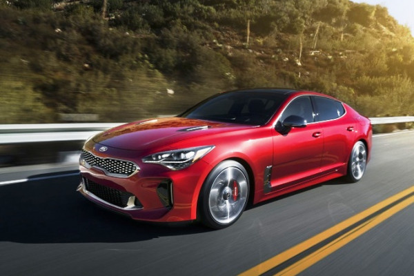 Kia segarkan tampilan sedan sport Stinger