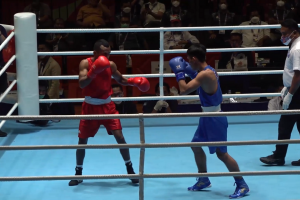 Novi Sahuleka, Petinju Maluku Lolos ke Delapan Besar