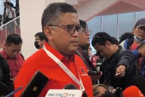 Mahfud MD Tak Jadi Bacakan Maklumat di Konser Salam Metal, Hasto: Nanti saat Kampanye di Banyuwangi