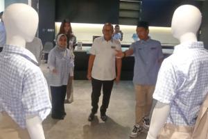 Rosan Kunjungi Merchandise Prabowo: Bangga dengan Kreatifitas UMKM Tanah Air