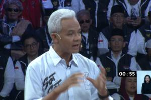 Ditanya soal Kesetaraan Pelayanan Publik, Ganjar: Saya Punya Pengalaman 10 Tahun Tangani Ini