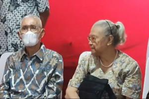 Pemilu 2024, Mantan Wapres RI Try Soetrisno Gunakan hak pilih di TPS 43 Taman Suropati