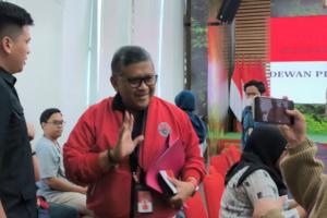 PDIP: Pentingnya Kebijakan dalam Bersinergi dan Mensos Risma Janji Bantu Bansos