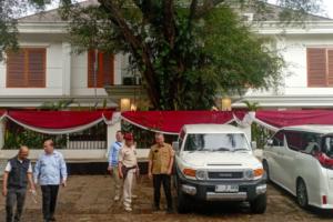 Prabowo-Gibran Berangkat Bersama dari Kartanegara Menuju Debat Pilpres Ke-3