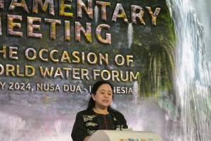 Puan: Saya Dengan Pak Jokowi Komunikasi Di Bali, Kalau Politik Urusan Lain