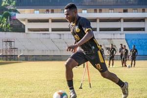 Sepak Bola Papua Mantapkan Taktik dan Strategi 