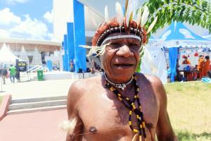 Pakai Koteka, Warga Ingin Bertemu Jokowi