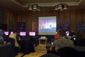 Jurnalis Ramaikan Nobar Pembukaan PON Papua