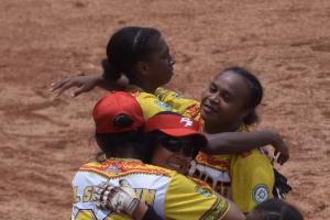 Softball Putri Papua Barat Kalahkan Jawa Tengah