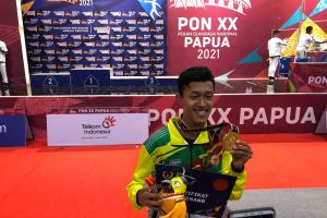 Putra Anggar Riau Raih Emas Perdana