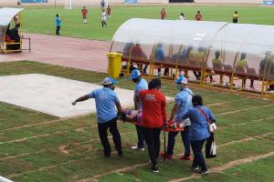 Sepakbola Putri Dua Kiper Berguguran