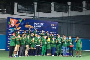 Tim Tenis Jatim Sapu Bersih Medali Emas