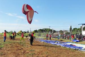 Eksebisi Paramotor PON XX Resmi Digelar