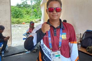 Hatrick Emas PON, Nanik Rencana Gantung Pesawat