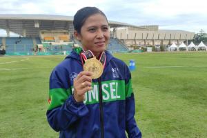 Mayasari Raih Dobel Emas dan Rekor Nasional