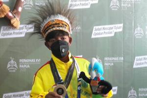 Gerry Pakher, Doa Mamak Wujudkan Emas Kedua