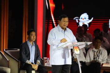Debat Kelima Capres, Prabowo Urutan Pertama Sampaikan Visi-Misi
