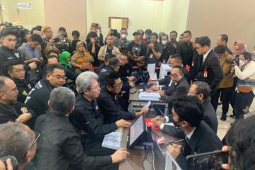 Tim Hukum Ganjar-Mahfud Tiba Di MK Untuk Daftarkan Gugatan Sengketa Hasil Pemilu 2024