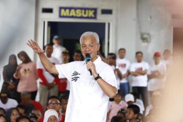 Ganjar Minta Tindak Tegas Pelaku Illegal Fishing: Perkuat Keamanan Laut Hingga Tenggelamkan Kapal