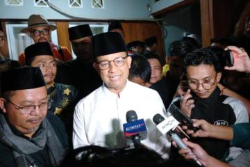 Begini Tanggapan Anies, soal Bawaslu Nyatakan Gibran Lakukan Pelanggaran Bagi-bagi Susu di CFD