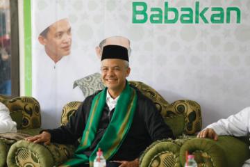 Sowan ke Ponpes Ma’hadut Tholabah Tegal, Ganjar Didoakan Jadi Presiden hingga Dapatkan Masukan