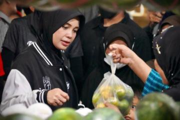 Kunjungi Pasar Besar Madiun, Atikoh Terima Keluhan Naiknya Harga Kebutuhan Pokok