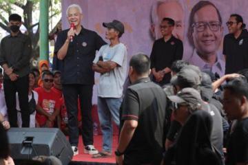 Cerita Ganjar tentang “Hetero Space” Bersama Buruh dan Pelaku UMKM